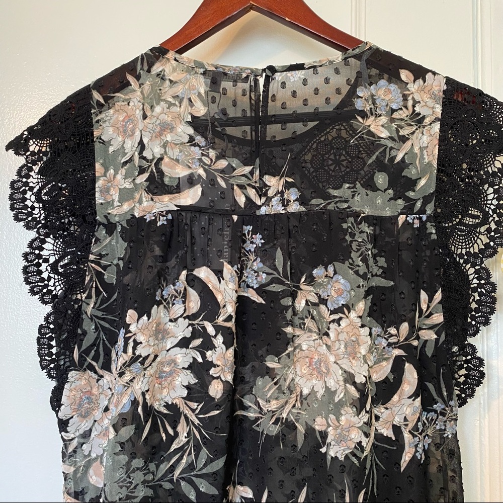 Daniel Rainn Floral Lace Blouse Sheer Yoke Boho Romantic Top NWT Size M